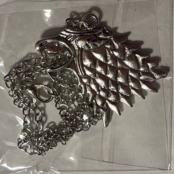 New and Unopened Game of Thrones Stark Sigil Pendant - Unisex - Picture 4 of 4